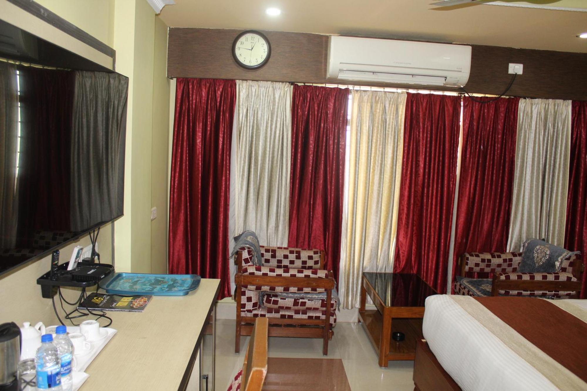 Hotel Gokul Plaza Bhubaneswar Exterior foto