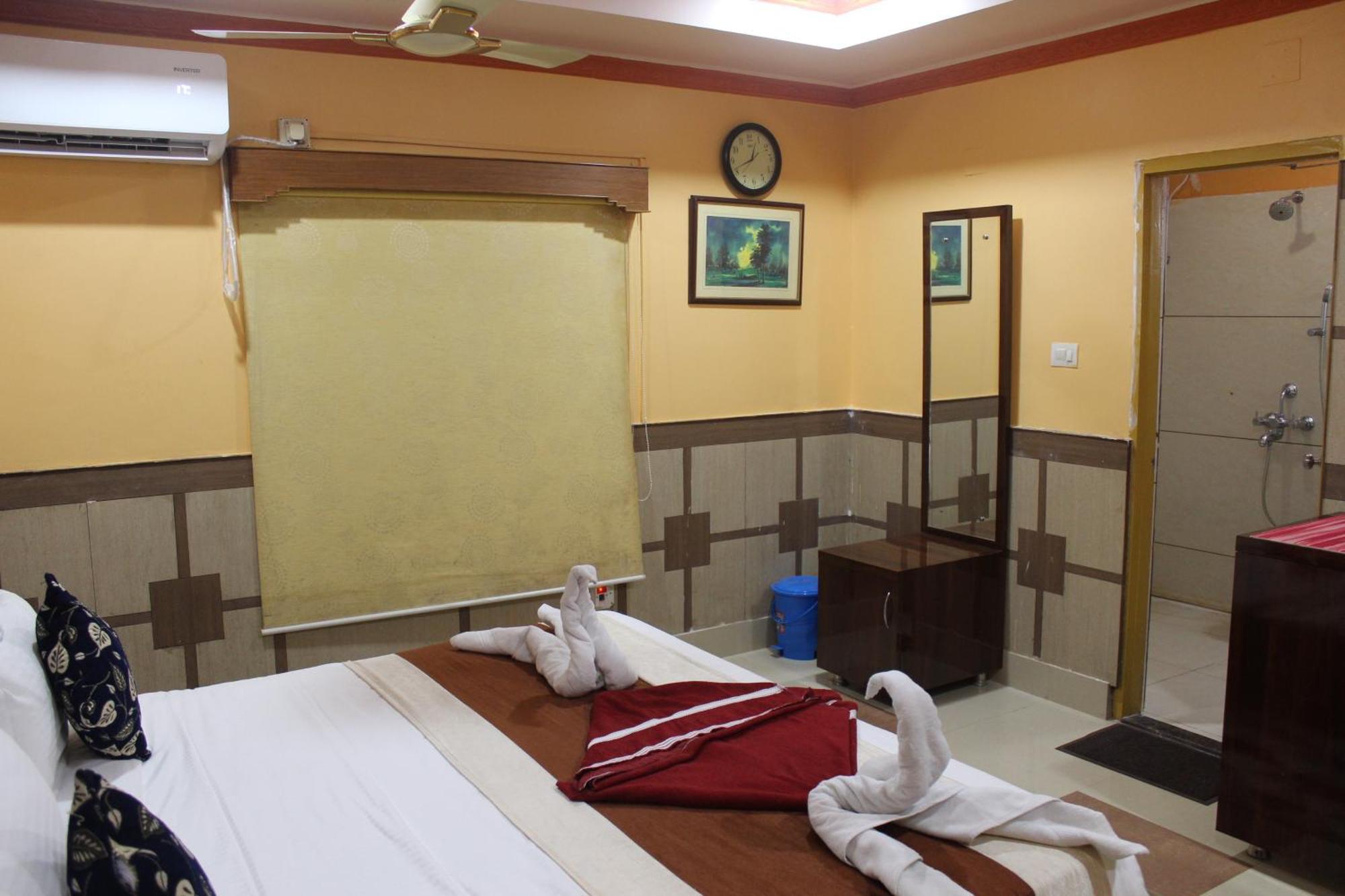 Hotel Gokul Plaza Bhubaneswar Exterior foto